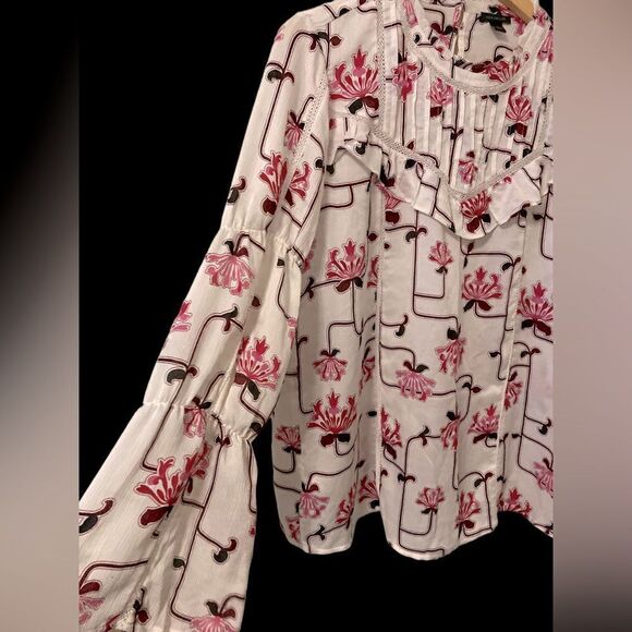 Ann Taylor White Floral Bell Sleeve Ruffle Blouse - Picture 7 of 9